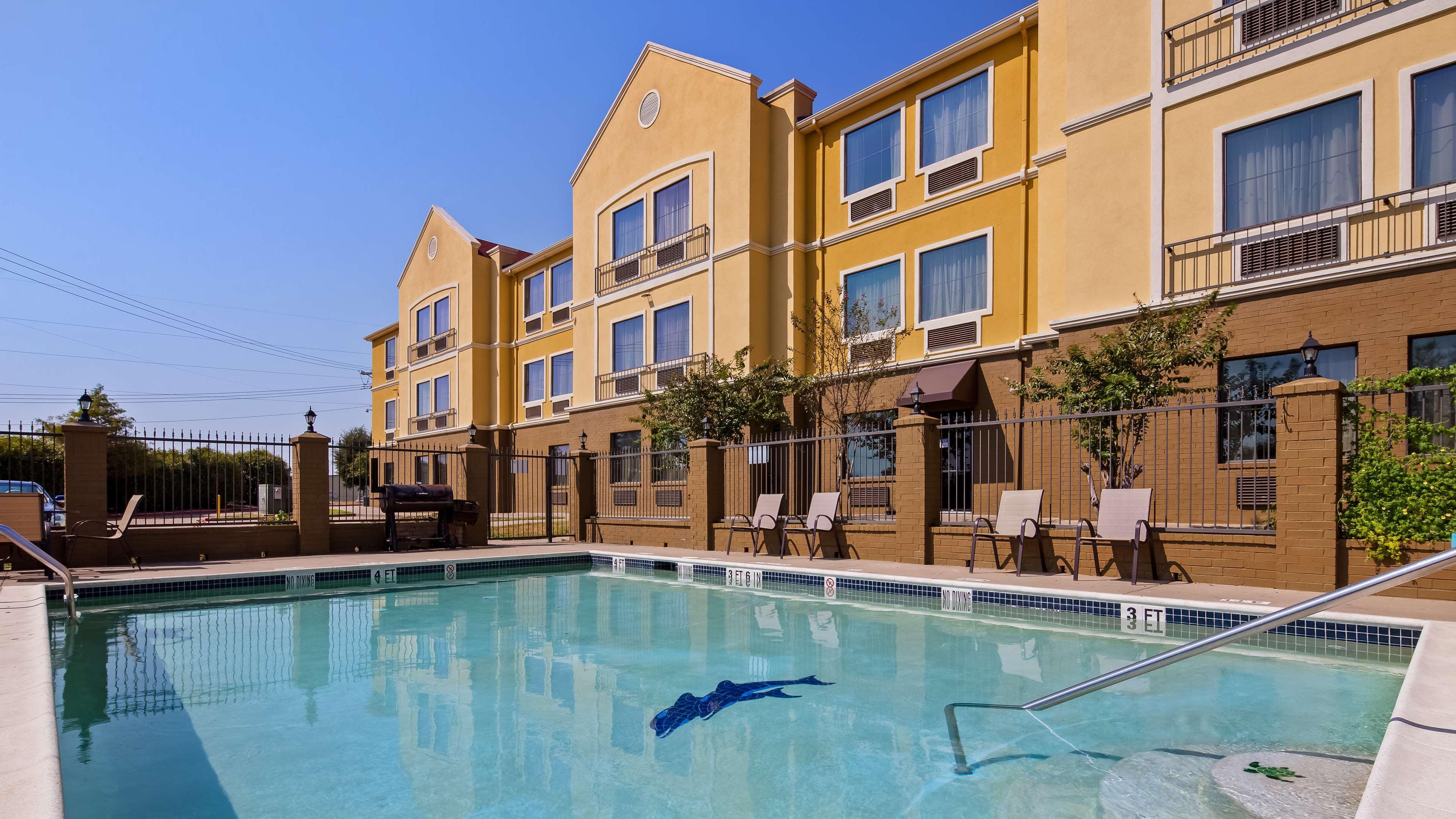 Best Western Executive Inn Корсикана Экстерьер фото