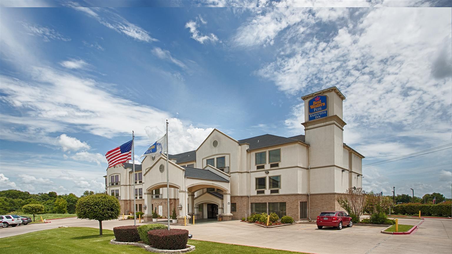 Best Western Executive Inn Корсикана Экстерьер фото