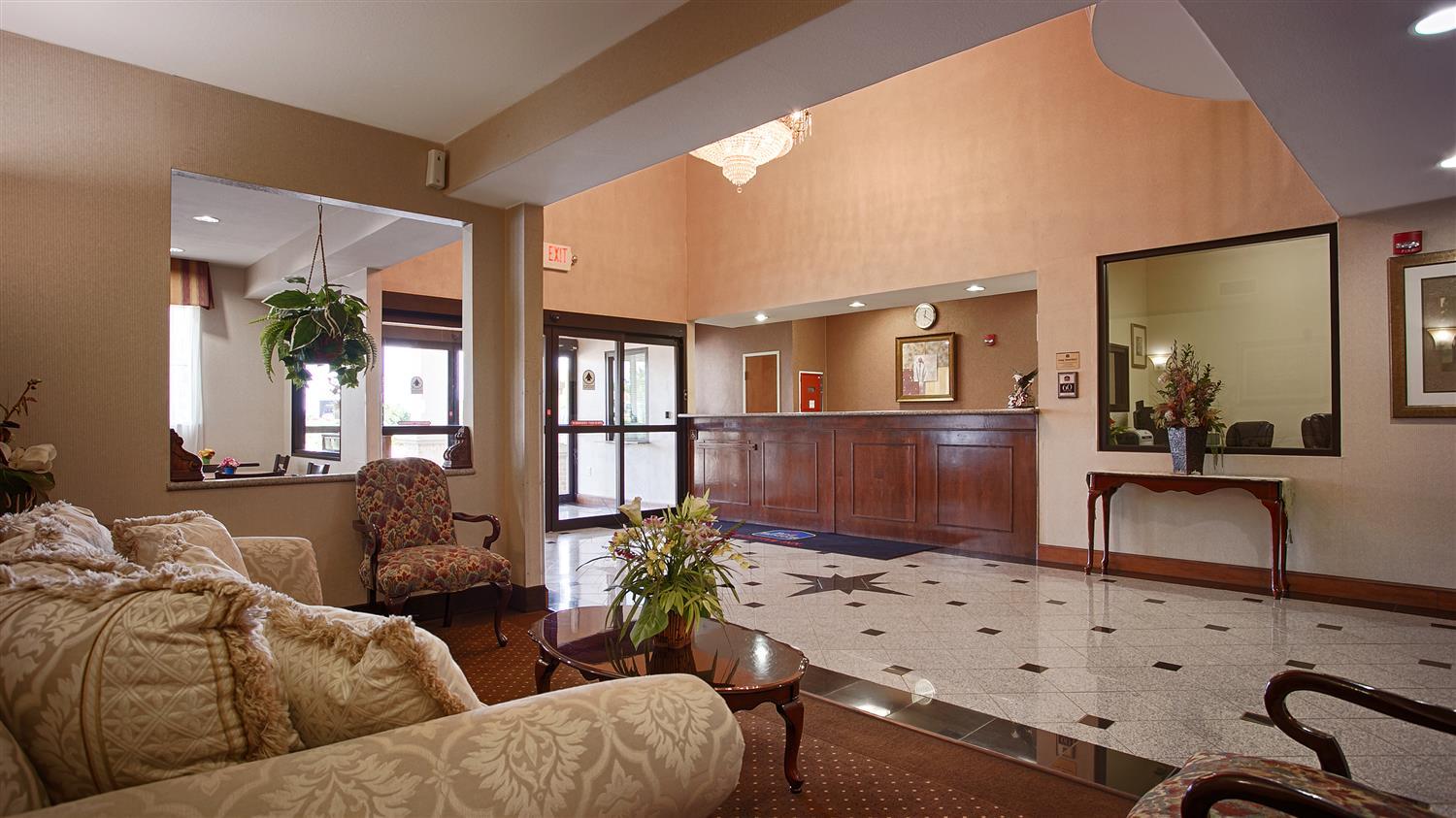 Best Western Executive Inn Корсикана Экстерьер фото